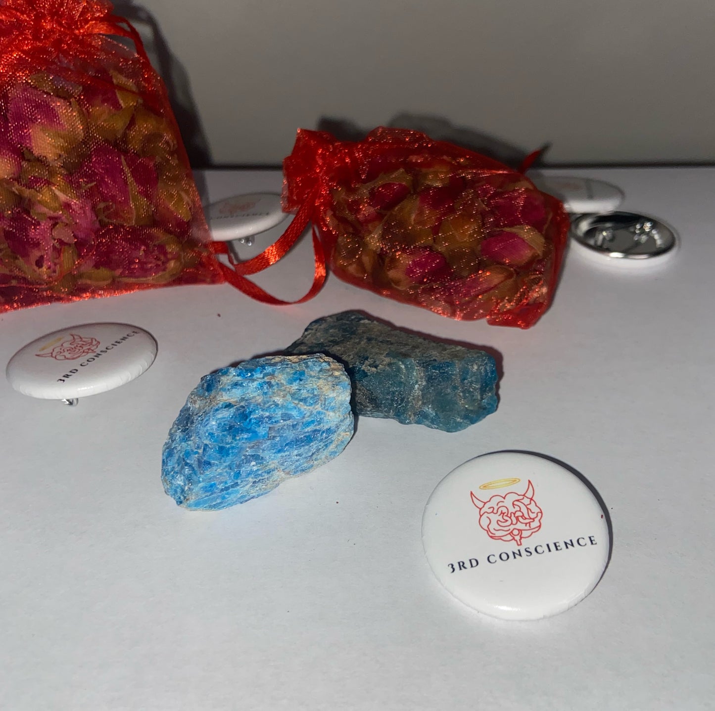 Blue Apatite (manifestation & intellect)